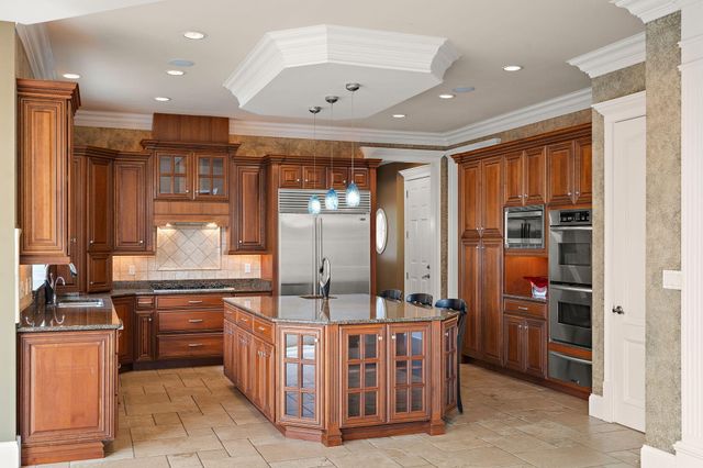 10224 Cherrywood Lane, Munster, IN 46321