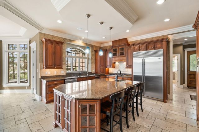 10224 Cherrywood Lane, Munster, IN 46321