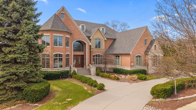 10224 Cherrywood Lane, Munster, IN 46321