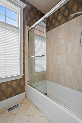 10224 Cherrywood Lane, Munster, IN 46321