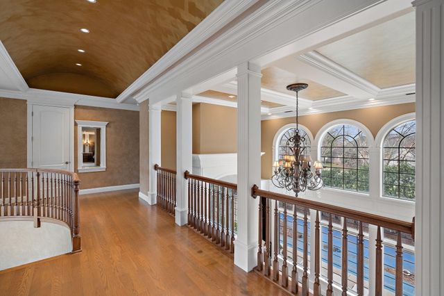 10224 Cherrywood Lane, Munster, IN 46321