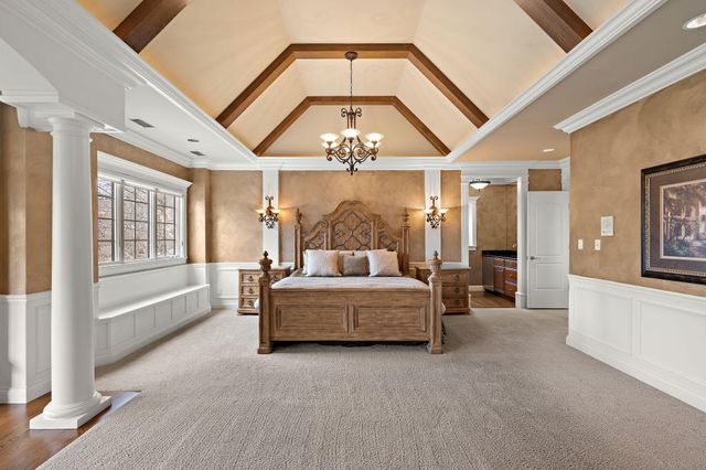 10224 Cherrywood Lane, Munster, IN 46321