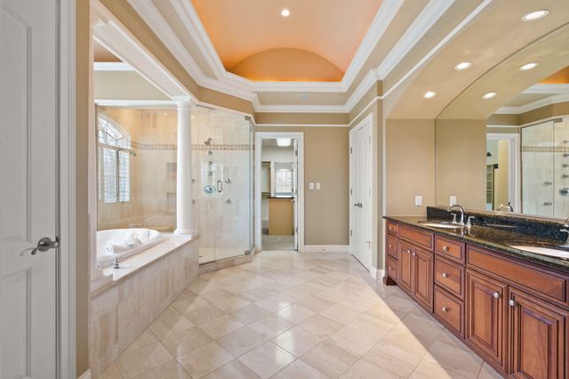 10224 Cherrywood Lane, Munster, IN 46321