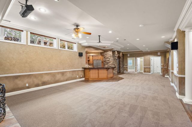 10224 Cherrywood Lane, Munster, IN 46321