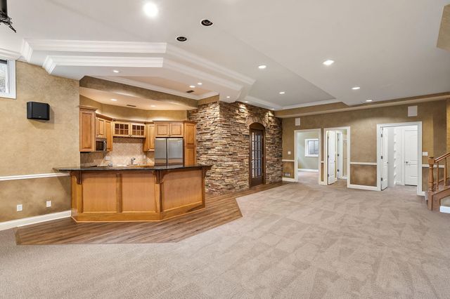 10224 Cherrywood Lane, Munster, IN 46321