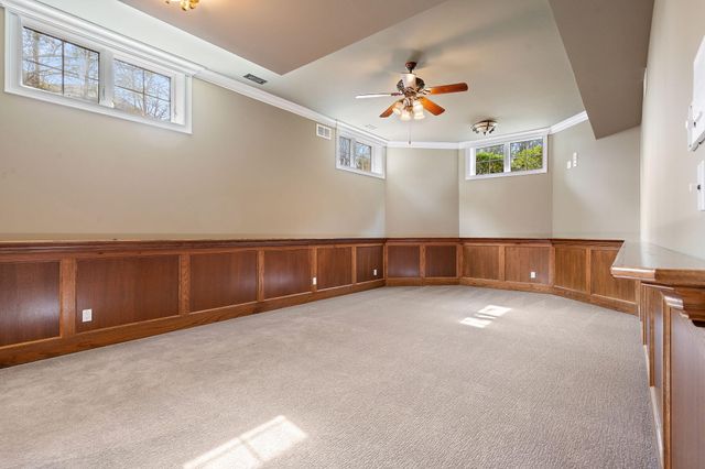 10224 Cherrywood Lane, Munster, IN 46321