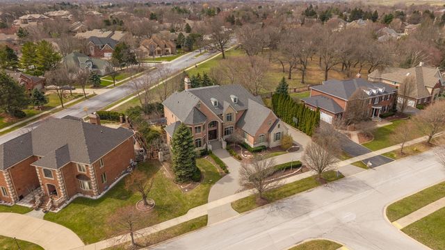 10224 Cherrywood Lane, Munster, IN 46321