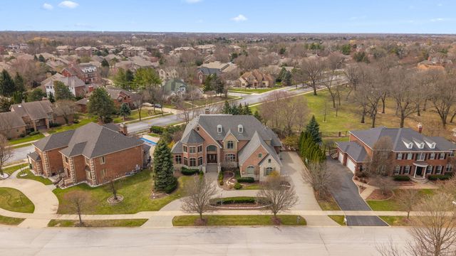 10224 Cherrywood Lane, Munster, IN 46321