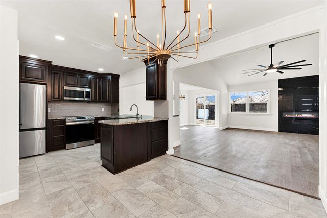 126 Sunnydale, Lewisville, TX 75067