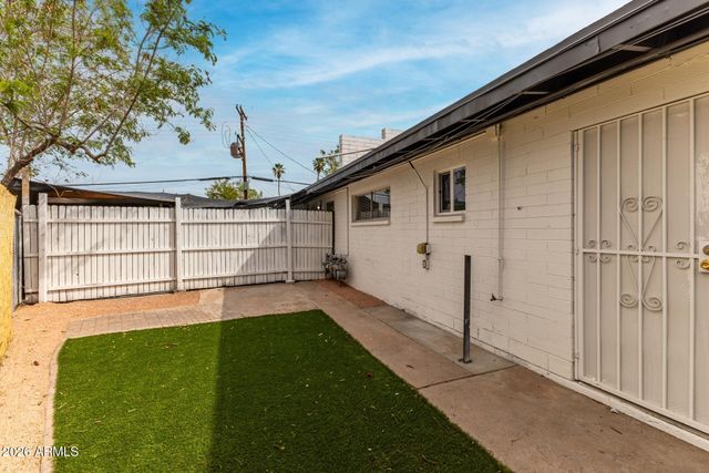 1321 N 48th Place Apt 1, Phoenix, AZ 85008