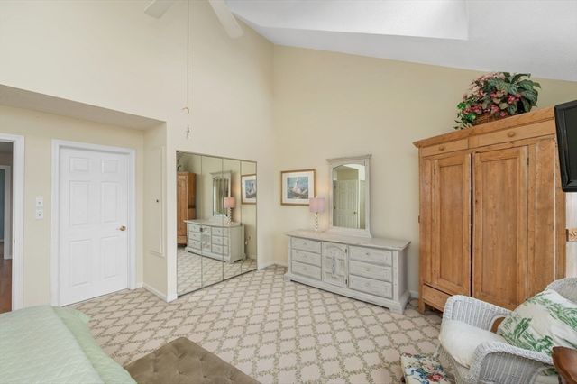 18 Breakwater Drive 18, Chelsea, MA 02150