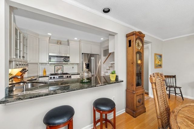 18 Breakwater Drive 18, Chelsea, MA 02150