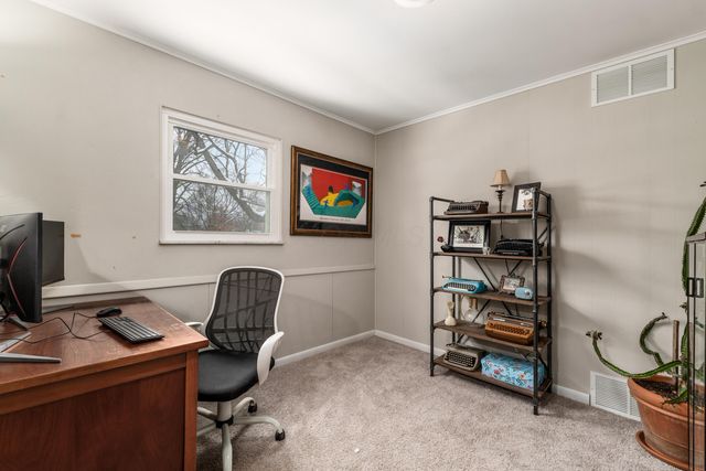 582 E Lincoln Avenue, Columbus, OH 43214