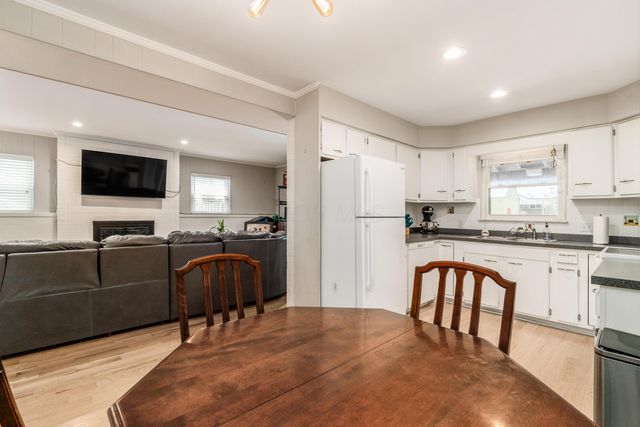 582 E Lincoln Avenue, Columbus, OH 43214