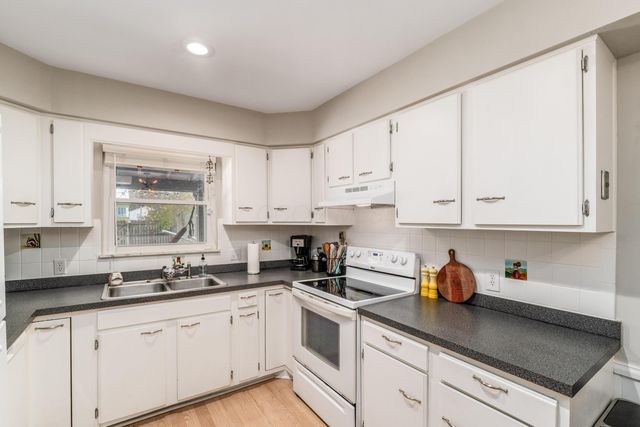 582 E Lincoln Avenue, Columbus, OH 43214