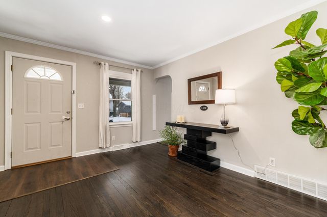 582 E Lincoln Avenue, Columbus, OH 43214