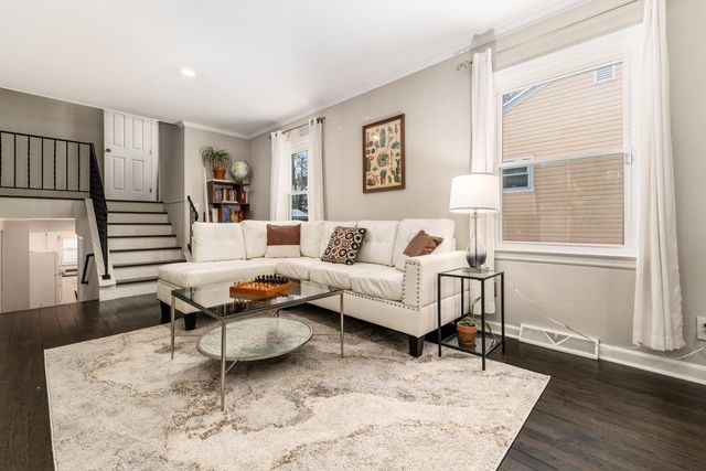 582 E Lincoln Avenue, Columbus, OH 43214