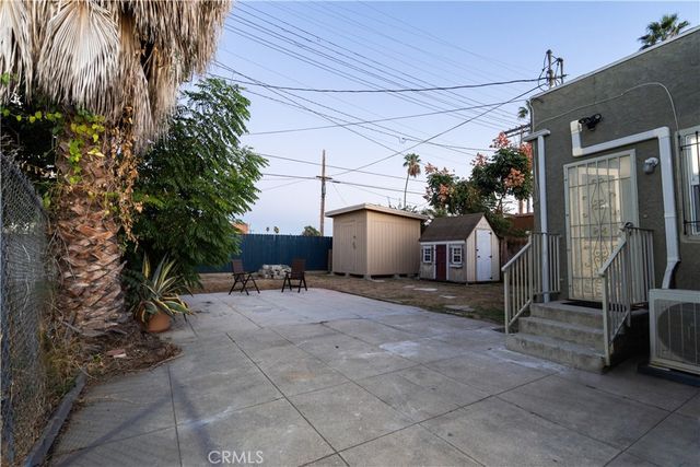 5604 S Manhattan Place, Los Angeles, CA 90062