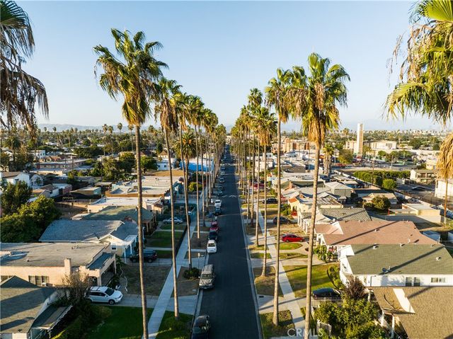 5604 S Manhattan Place, Los Angeles, CA 90062