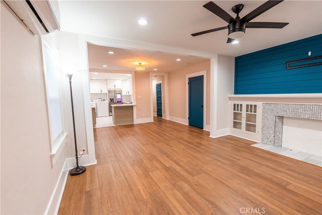 5604 S Manhattan Place, Los Angeles, CA 90062
