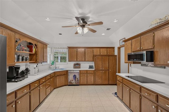 18233 Sierra Lane, Newalla, OK 74857