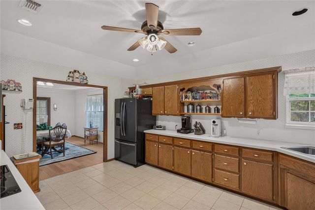 18233 Sierra Lane, Newalla, OK 74857