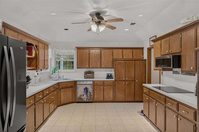 18233 Sierra Lane, Newalla, OK 74857