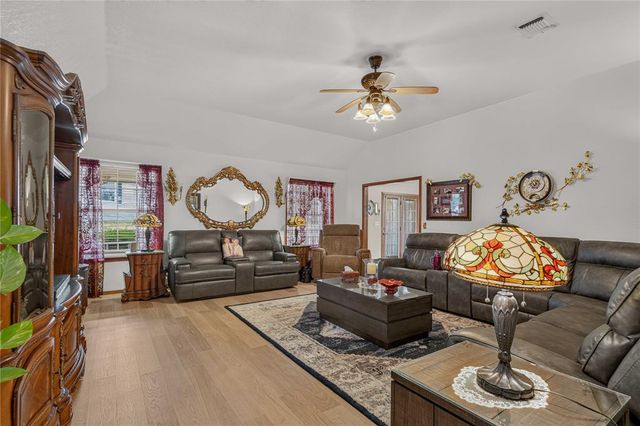 18233 Sierra Lane, Newalla, OK 74857