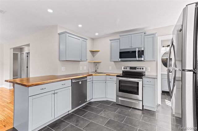 10753 Van Buren Street, Van Buren, MI 48111