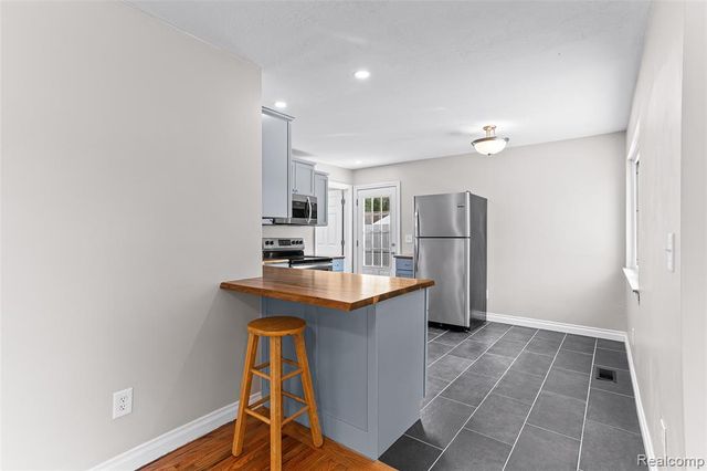 10753 Van Buren Street, Van Buren, MI 48111