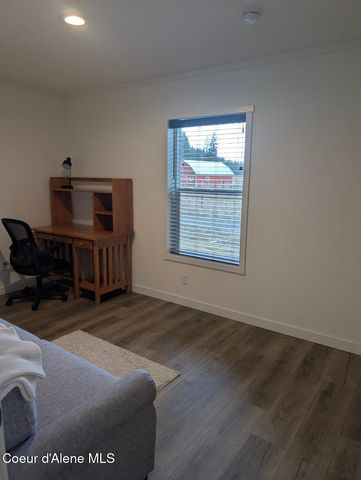 8 Diamond RD, Bonners Ferry, ID 83805