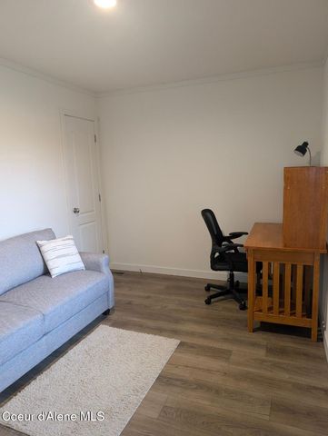 8 Diamond RD, Bonners Ferry, ID 83805