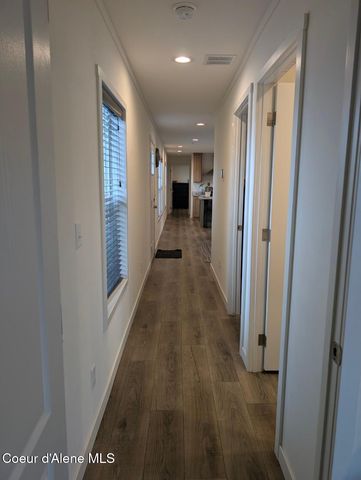 8 Diamond RD, Bonners Ferry, ID 83805