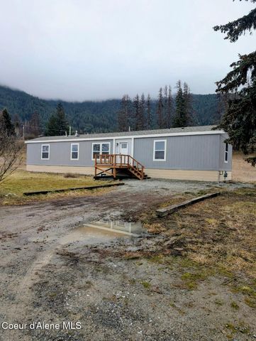 8 Diamond RD, Bonners Ferry, ID 83805