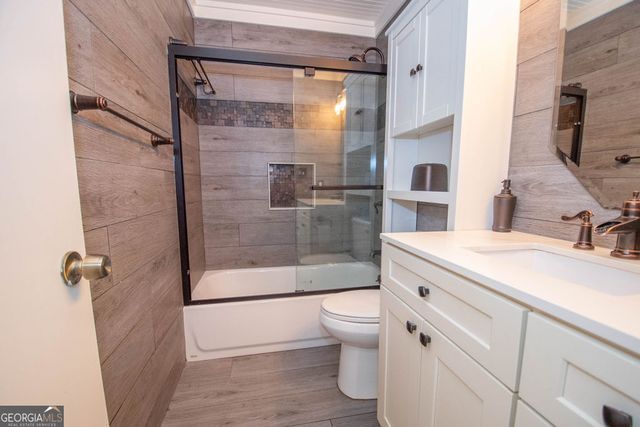 6200 Fieldcrest Drive, Morrow, GA 30260