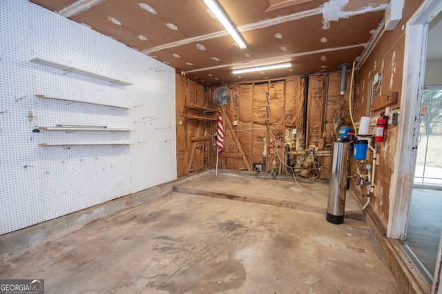 6200 Fieldcrest Drive, Morrow, GA 30260