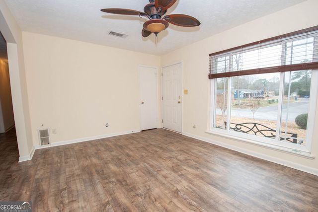 6200 Fieldcrest Drive, Morrow, GA 30260