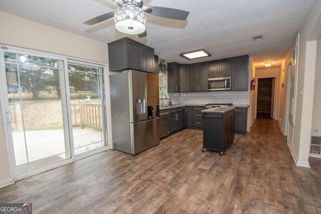 6200 Fieldcrest Drive, Morrow, GA 30260