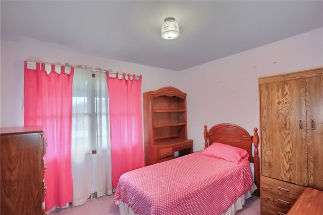 3305 State Rd, Hickory Twp, PA 16105