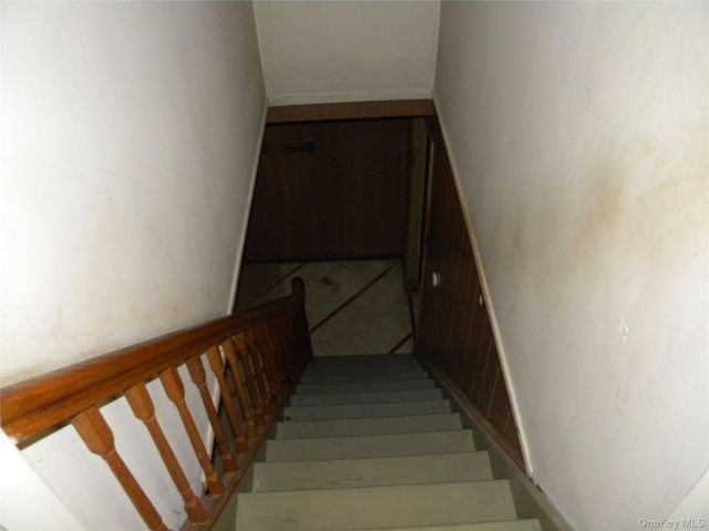 2810 210th Place, Bayside, NY 11360