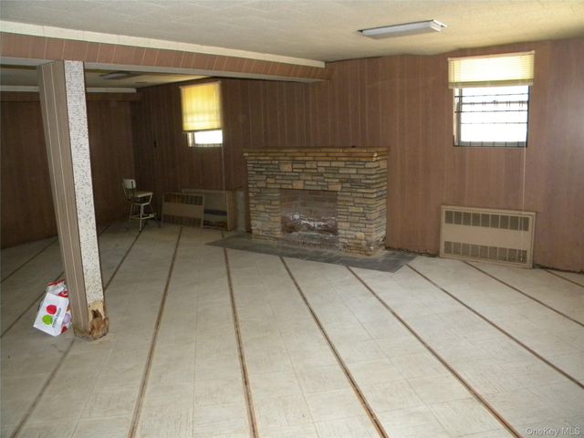 2810 210th Place, Bayside, NY 11360