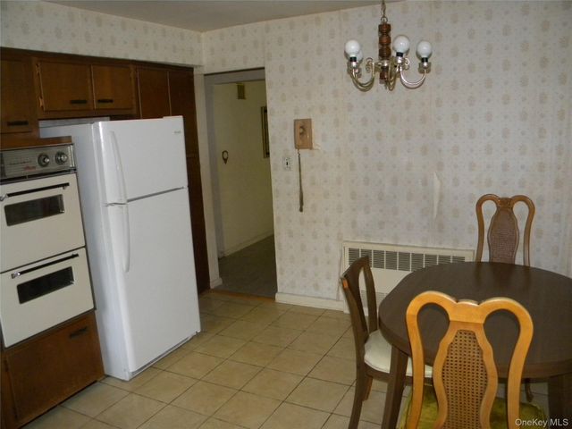 2810 210th Place, Bayside, NY 11360