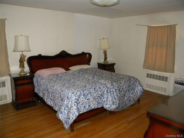 2810 210th Place, Bayside, NY 11360