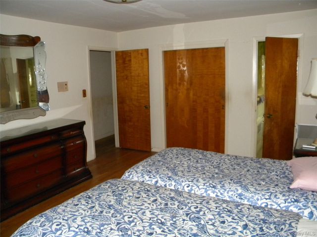 2810 210th Place, Bayside, NY 11360