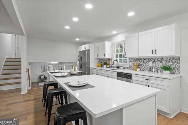 4023 Snapfinger Way, Decatur, GA 30035
