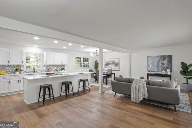 4023 Snapfinger Way, Decatur, GA 30035