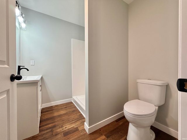 559 NW 3rd Street, Linton, IN 47441