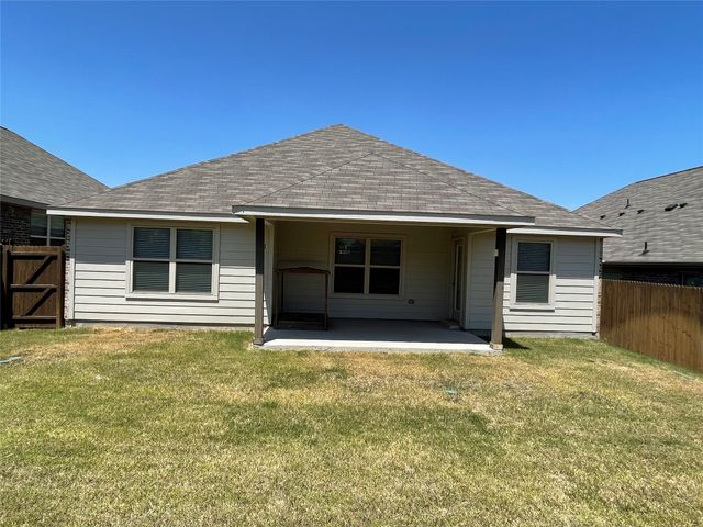 501 Pheasant Hill Lane, Fort Worth, TX 76028