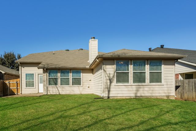 12617 Summerwood Drive, Fort Worth, TX 76028