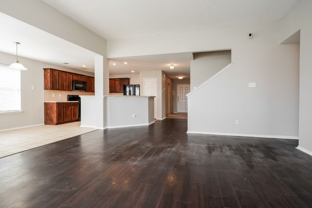 12617 Summerwood Drive, Fort Worth, TX 76028